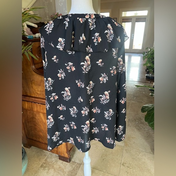 Signature studio ladies, long sleeve blouse, extra large, perfect condition NWOT - Picture 8 of 15